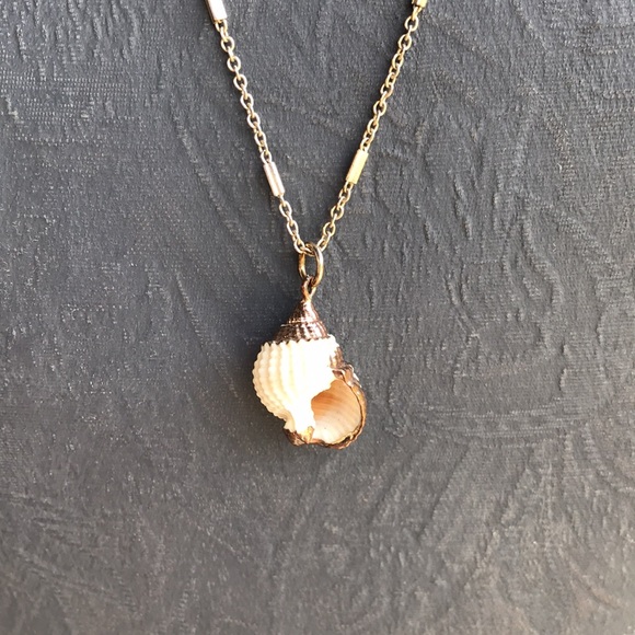 3/$15 Banana Republic Layered Three Strand Necklace - Picture 3 of 9